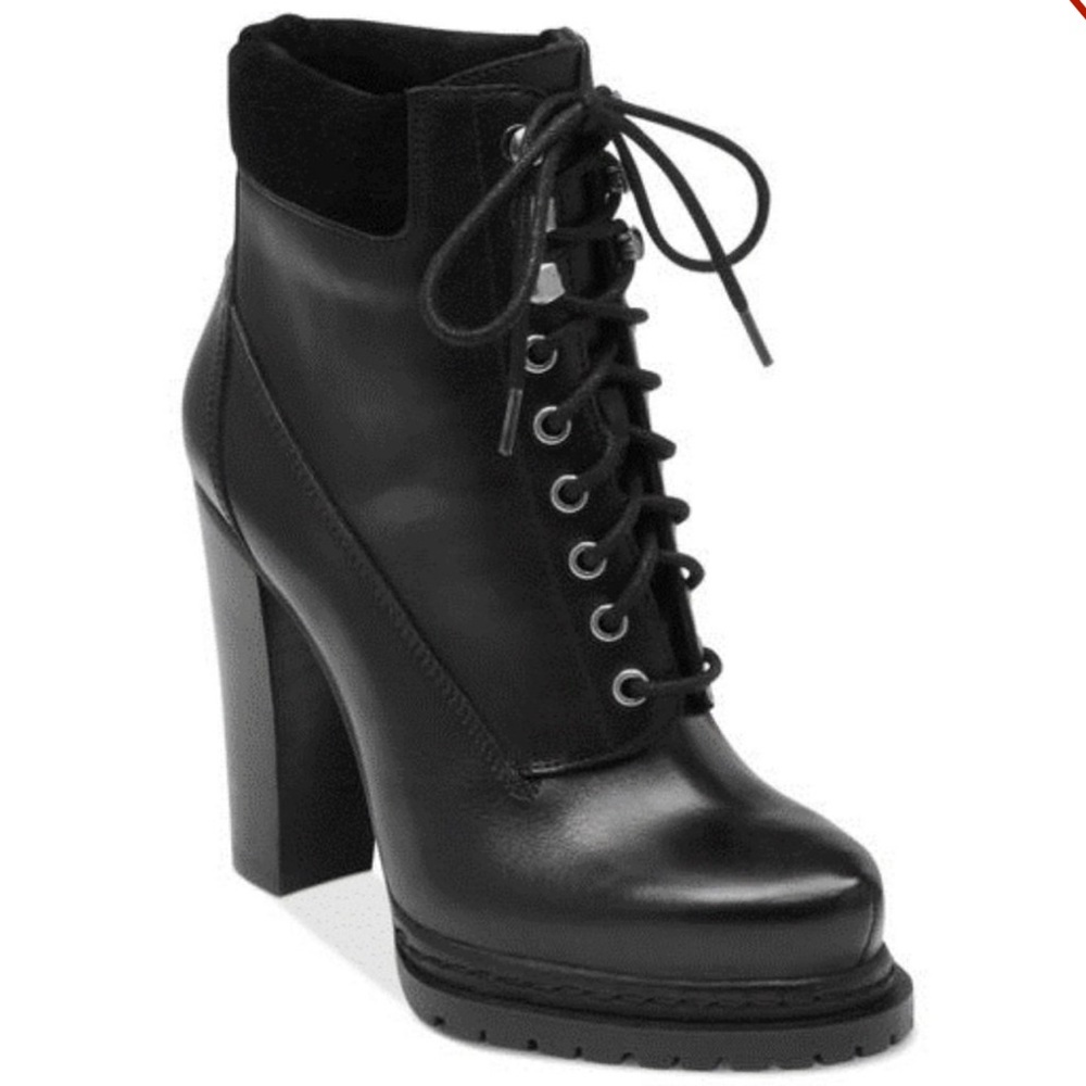 BCBG GENERATION MAUDE COMBAT BOOTS 6.5 black